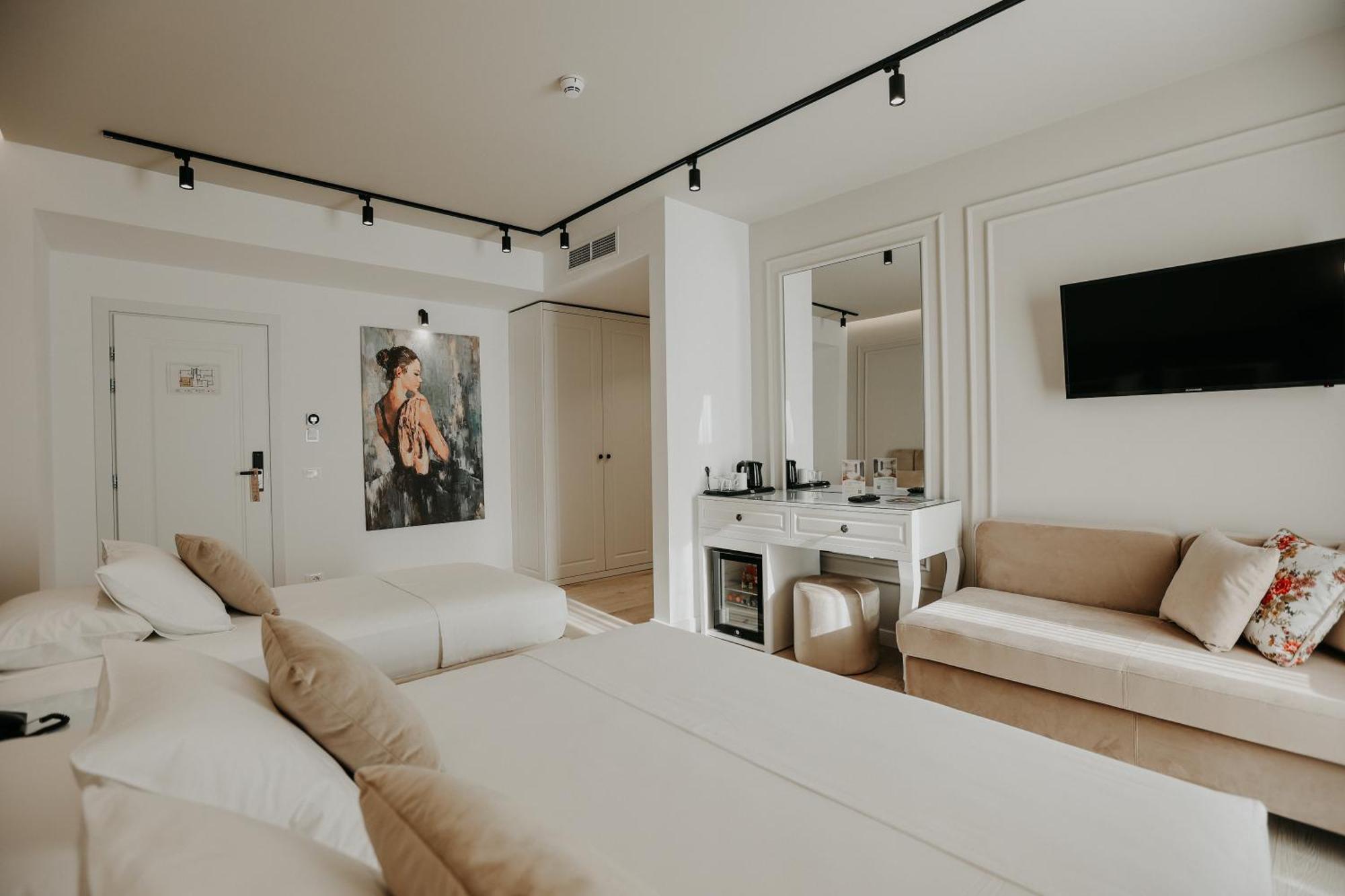 Seaside Hotel Vlore Bagian luar foto