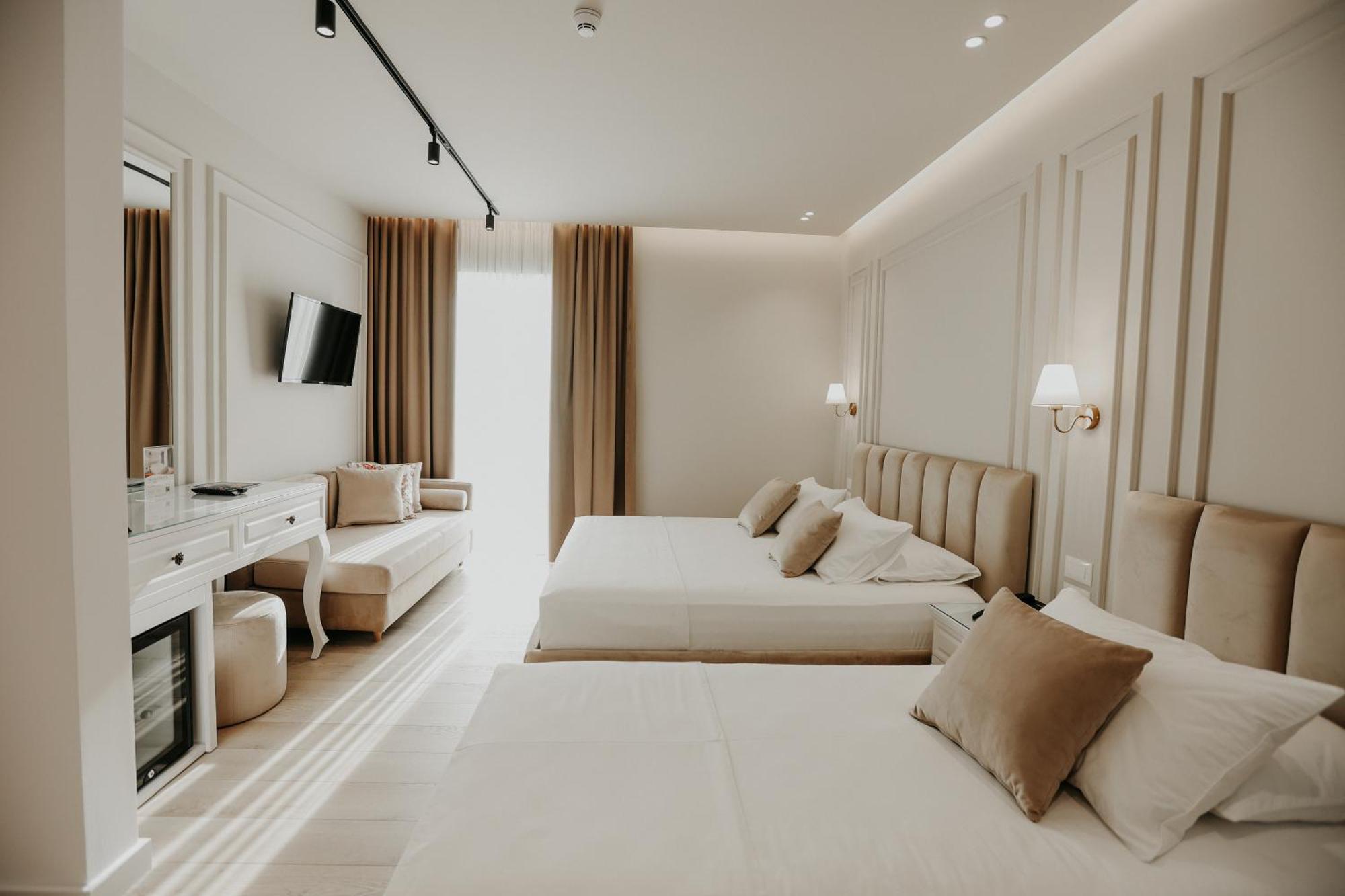 Seaside Hotel Vlore Bagian luar foto
