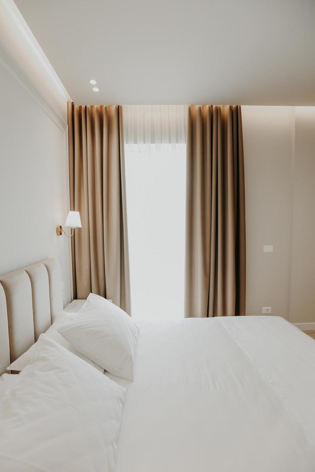 Seaside Hotel Vlore Bagian luar foto