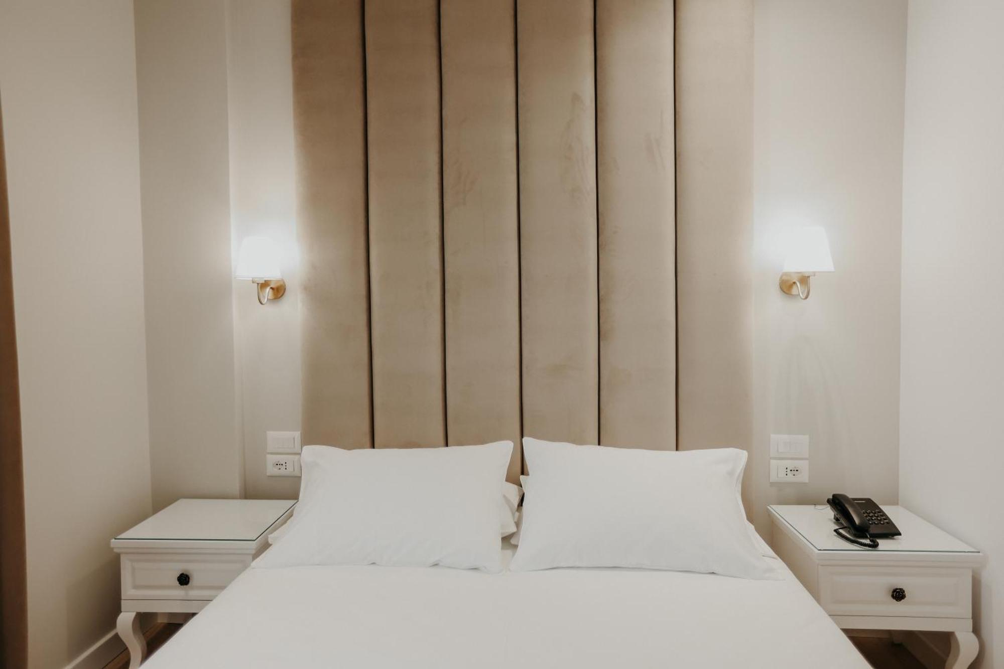 Seaside Hotel Vlore Bagian luar foto