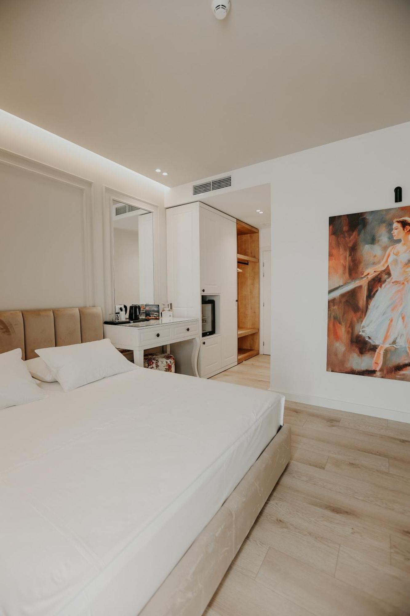 Seaside Hotel Vlore Bagian luar foto